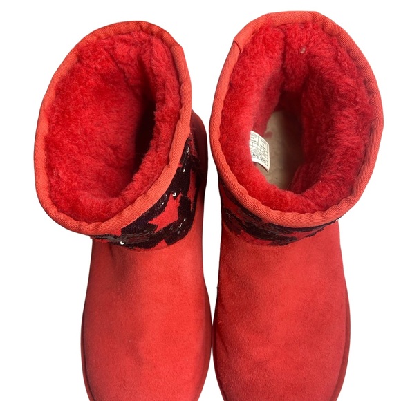 Women's UGG size 9 , Classic Mini Sequin Stars Boot. - Picture 7 of 14